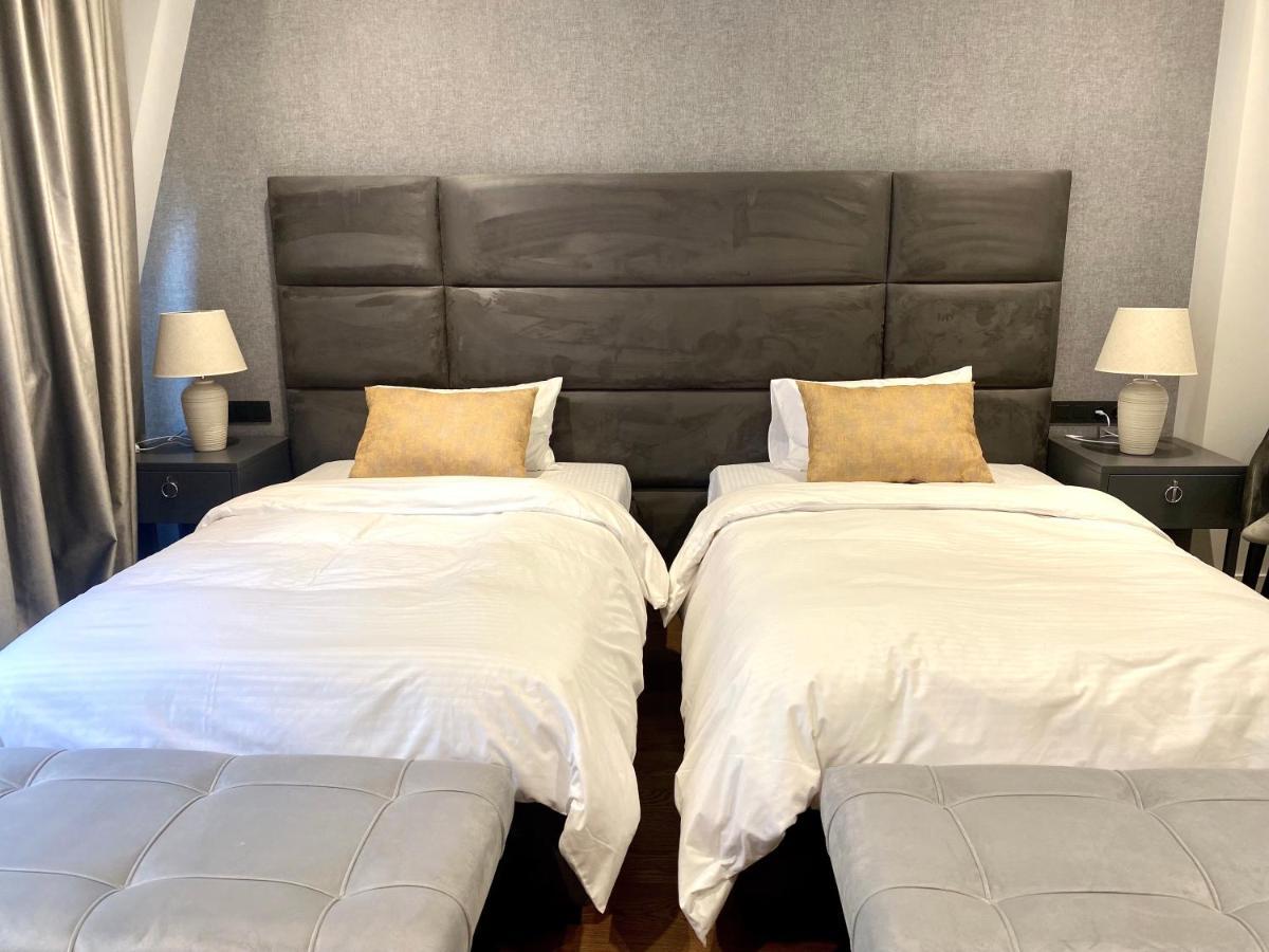 Heart Of Yerevan - City Center Luxury Apartments 외부 사진