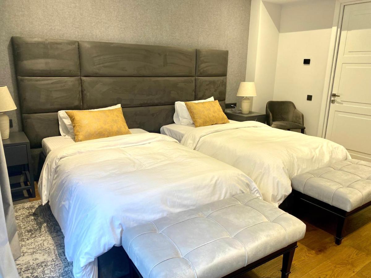 Heart Of Yerevan - City Center Luxury Apartments 외부 사진