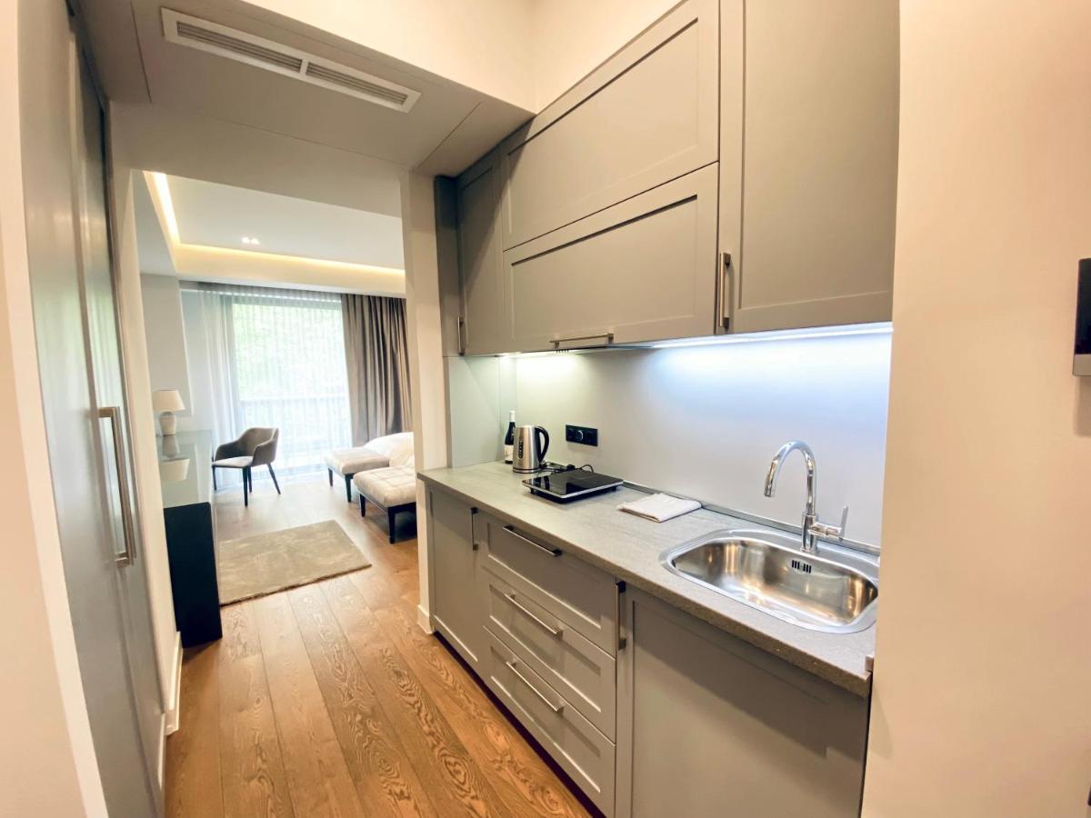 Heart Of Yerevan - City Center Luxury Apartments 외부 사진